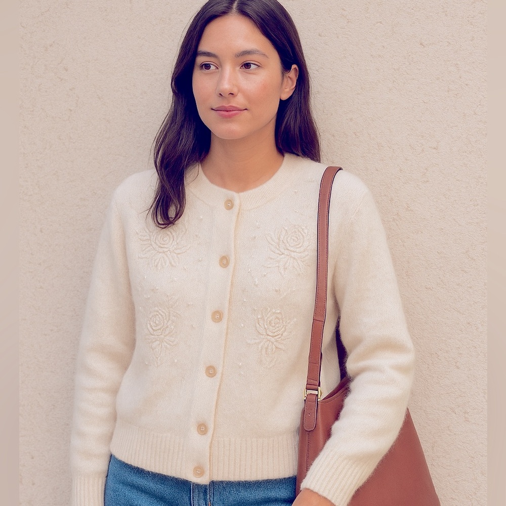 Eddie Dassin Vintage Cream Embroidered  Angora Lambs Wool  Cardigan Sweater S